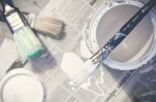 paint can and paint brush
